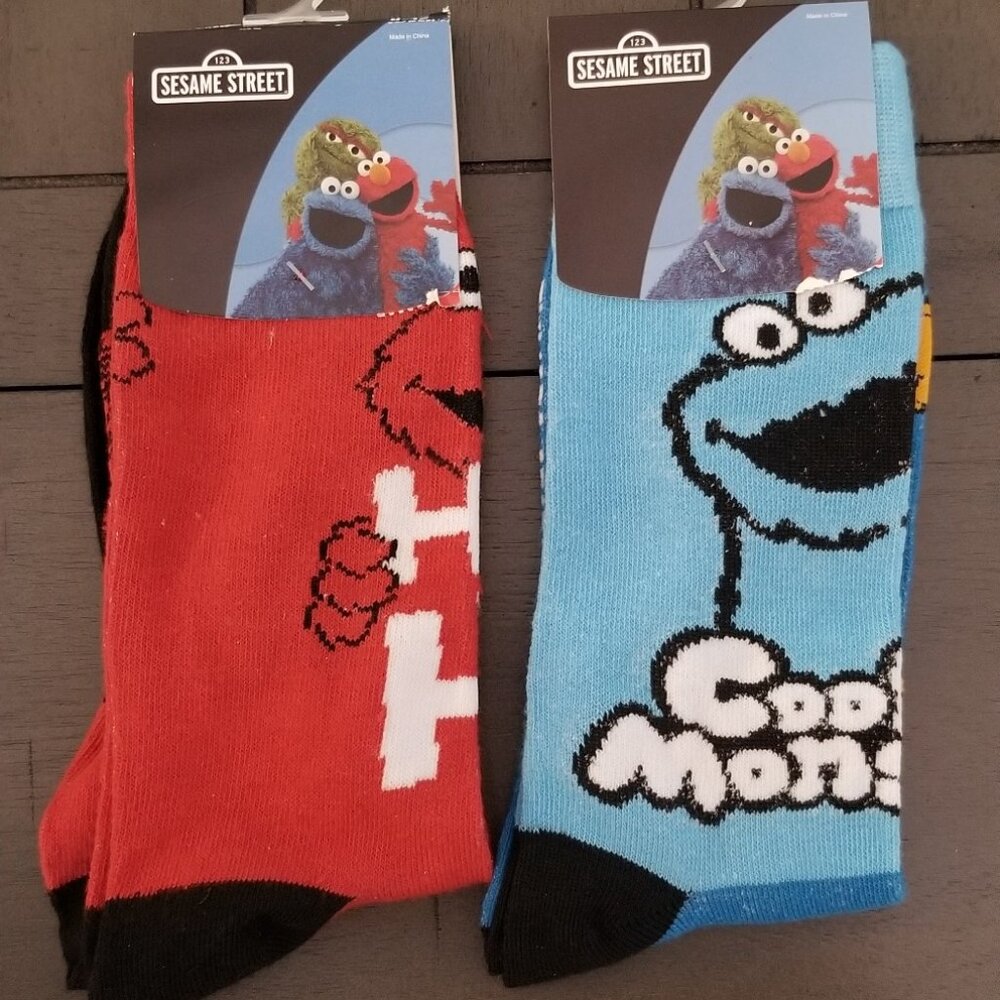 Sesame Street Elmo/Cookie Monster 2-Pair Adult Novelty Crew Socks